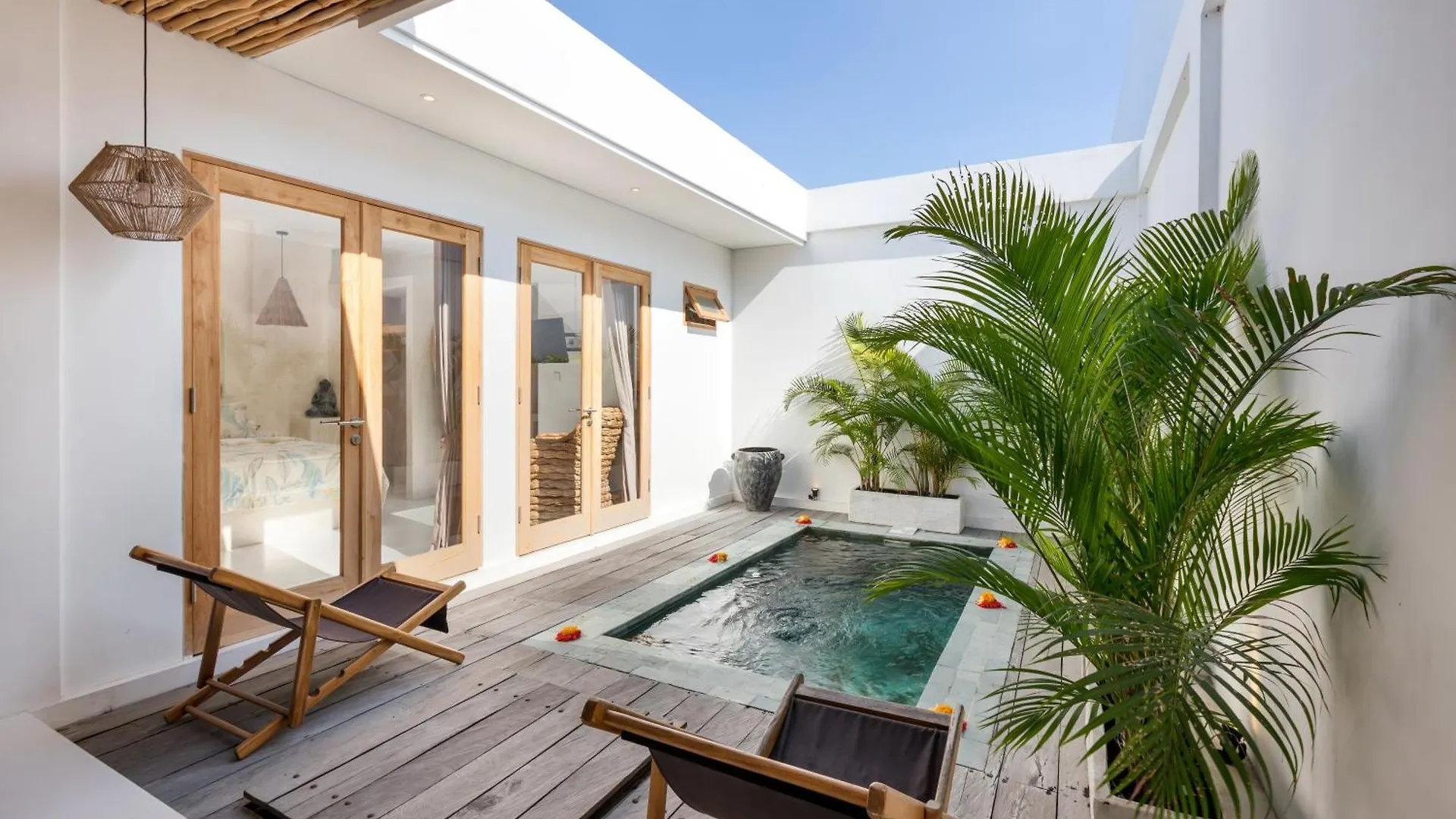Spacious 1Br Villas In Seminyak Indonesia
