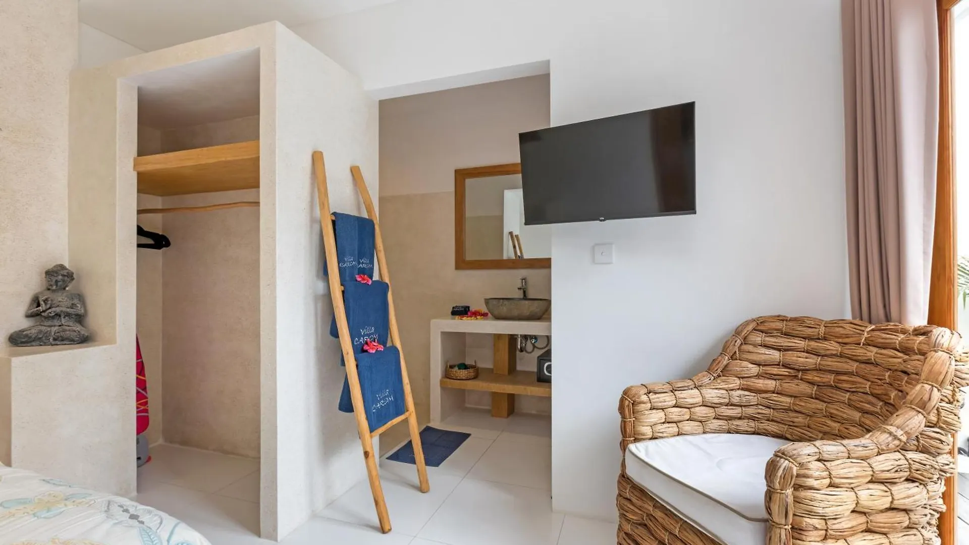 Spacious 1Br Villas In Seminyak Indonesia